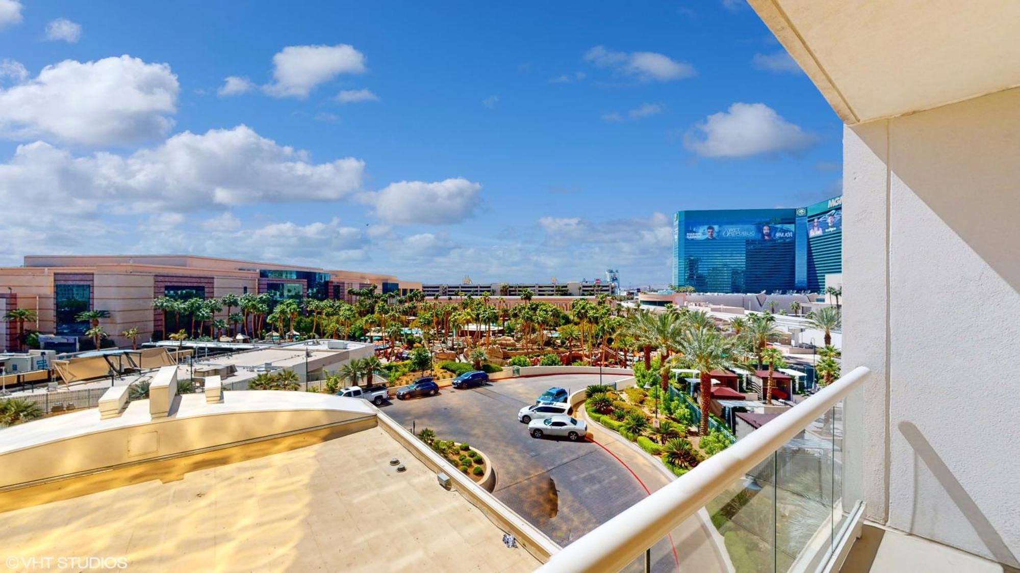 Lady Luck'S Vista - Private Balcony - Full Kitchen - Two Full Baths - Jetted Tub - Full Mgm Grand Resort Access W No Resort Fee At Mgm Signature Лас-Вегас Экстерьер фото